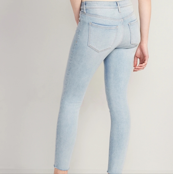 🌷Rockstar Super-Skinny jeans: Pale blue light wash - Picture 2 of 10